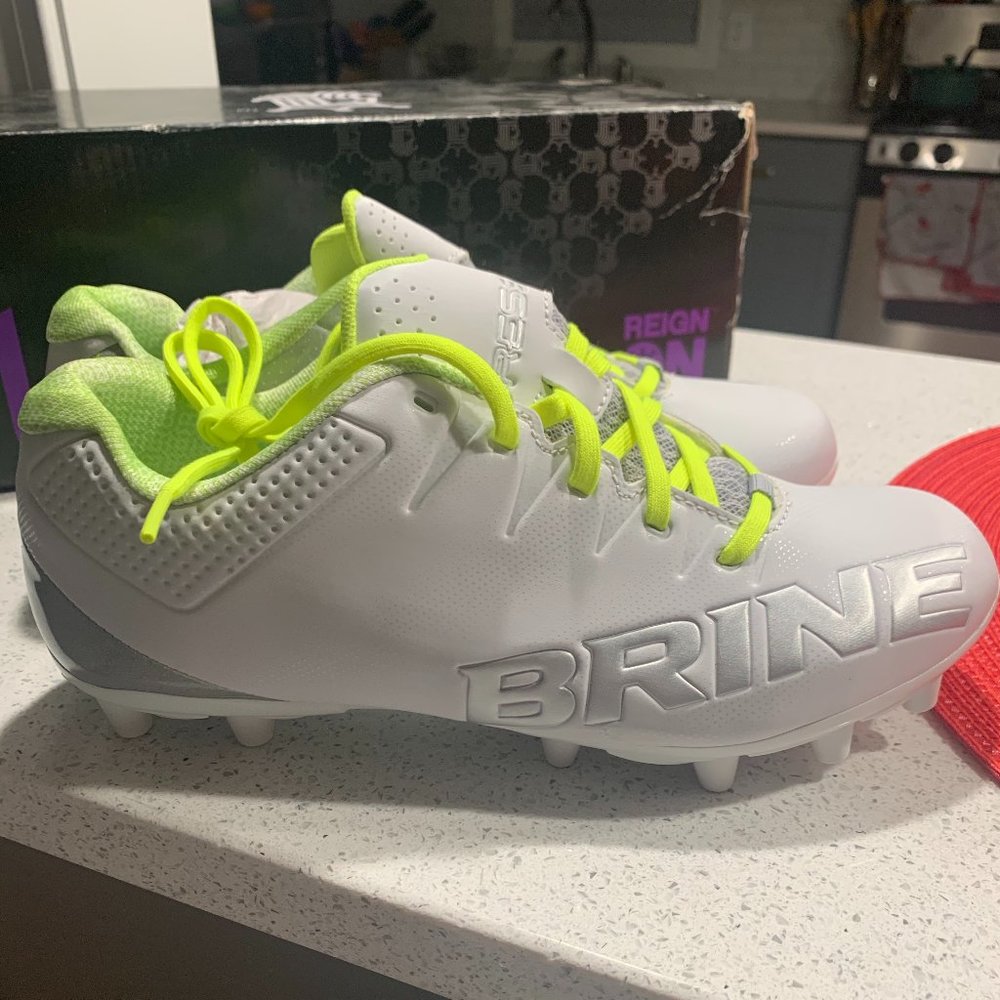 BRINE LACROSSE CLEATS